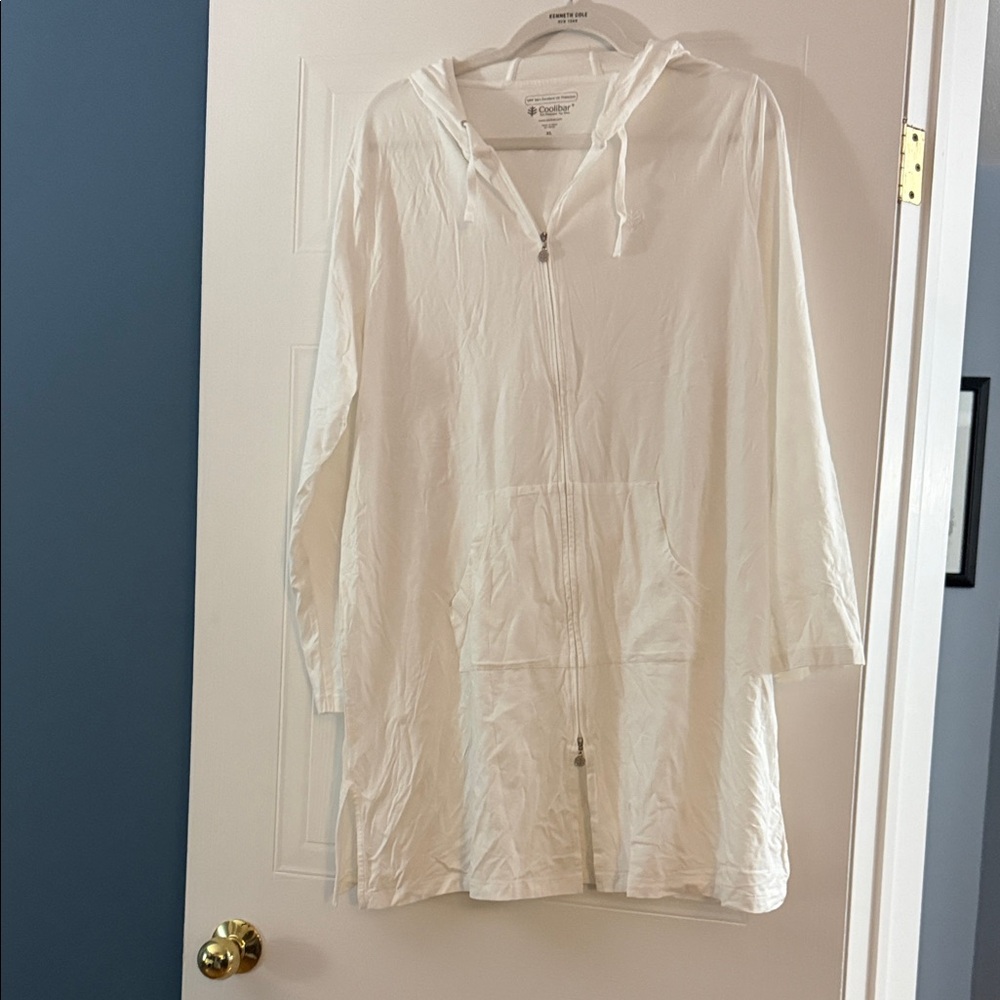 Coolibar White Women's Zip Hooded Swim Coverup